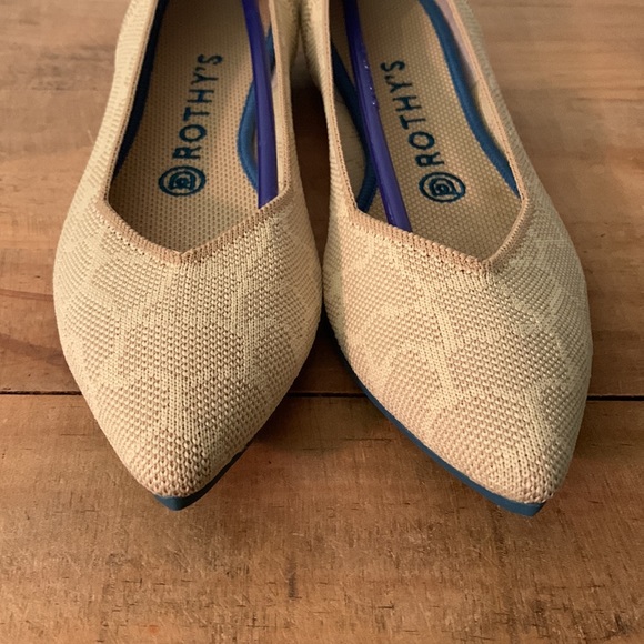 Rothy’s Sahara Gold Point Flats - Size 8 NWT - Picture 2 of 7